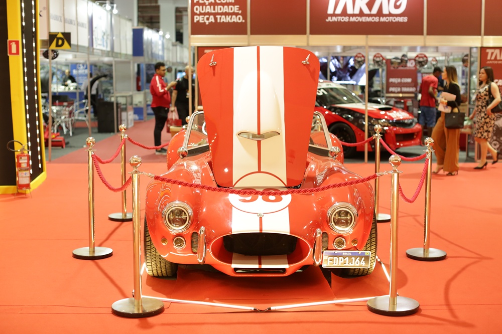 Carro Shleby em exposição da Expo Peças – exposiçao de carros em Goiânia