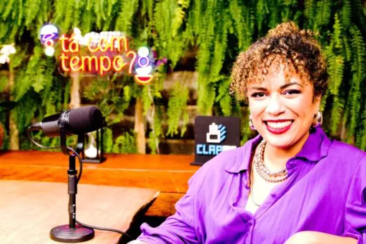 Elisama Santos estreia o videocast “Tá com Tempo?” com conversas íntimas e reflexivas