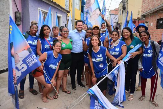 Gilvan visita comunidade no Jardim Santo André e recebe apoio dos moradores