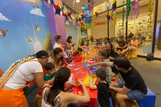 Jogos de tabuleiro e brinquedos Grow recheiam oficinas infantis no Shopping Frei Caneca