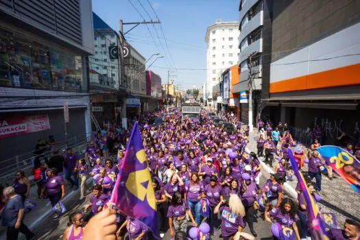 Mais de 3 mil mulheres participam de caminhada em apoio a Marcelo Lima