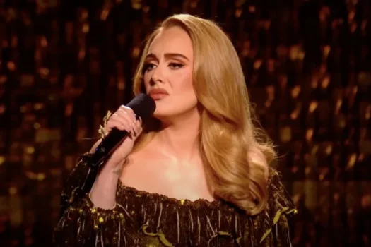 Adele anuncia nova pausa na carreira