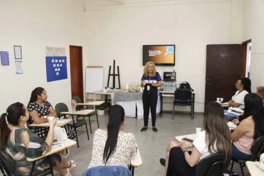 Com foco na criança como leitora, Educação realiza formação do Alfabetiza Juntos