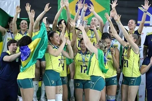 Em casa e sem perder sets, Brasil conquista o título do Sul-Americano sub-19 feminino