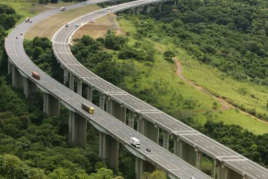 Governo SP prevê estudo para resiliência climática em rodovias concedidas