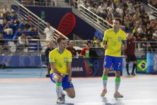 Brasil goleia Cuba na estreia na Copa do Mundo de futsal: 10 a 0