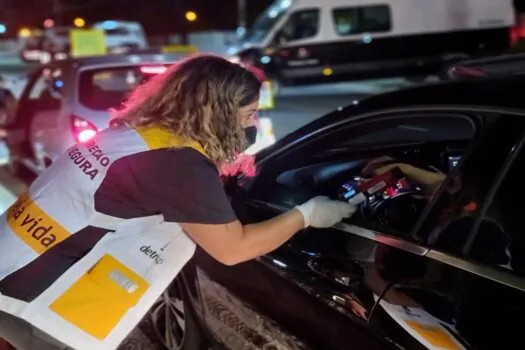 Detran-SP autua 36 motoristas durante Operação Direção Segura Integrada em Suzano