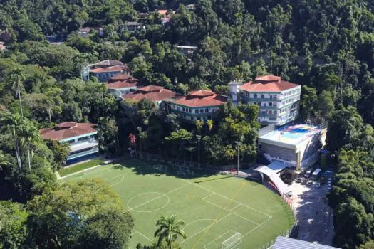 Escola Americana do Rio é condenada por cyberbullying contra aluno