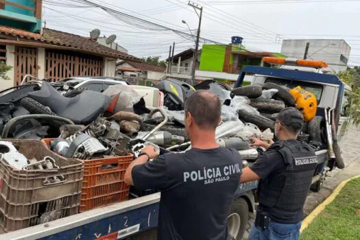 Polícia apreende carros e jet-skis em operação contra estelionato em Ubatuba (SP)