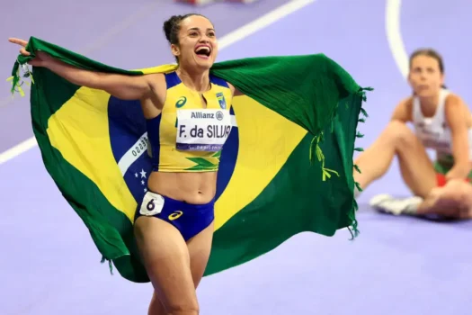 Ouro de Fernanda Yara encabeça dia de conquistas do atletismo