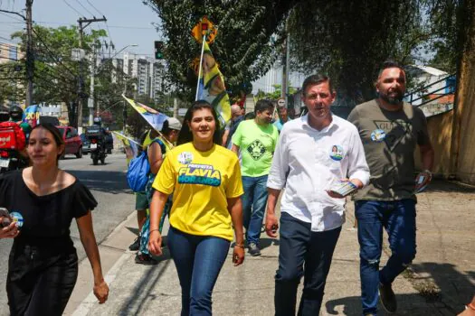 Na Av. Castelo Branco, Flávia Morando reforça plano de fomentar empreendedorismo