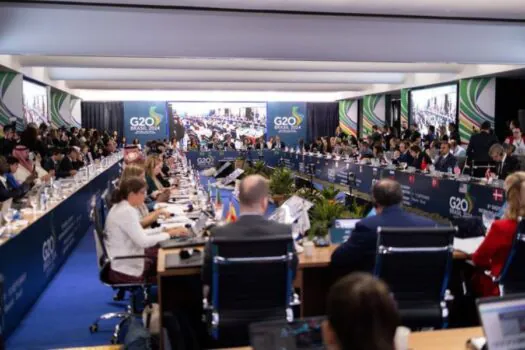 G20 alcança consenso para promover a integridade da informação e combater a desinformação