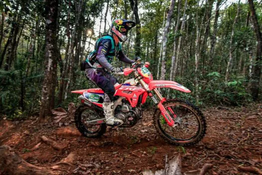 Bruno Crivilin inicia Enduro da Independência 2024 na liderança da Elite