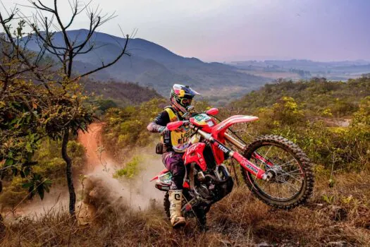 Honda Racing na briga por títulos de três categorias na decisão do Enduro da Independência 2024