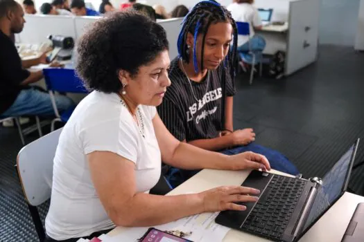 Educação prorroga até domingo (15) prazo para a escolha de itinerários formativos por estudantes do Ensino Médio