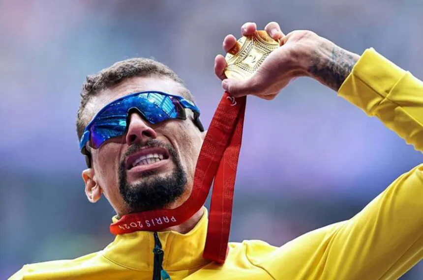 Atleta de São Caetano conquista medalha de ouro e bate recorde mundial nos Jogos Paralímpicos