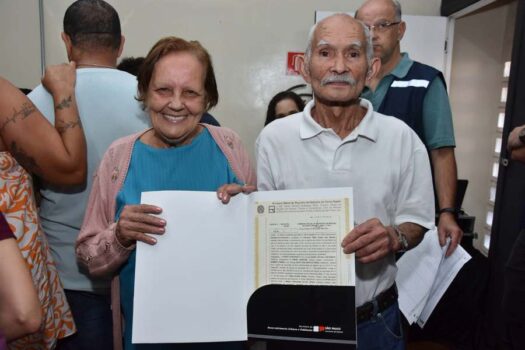 Santo André entrega 137 matrículas habitacionais para moradores do Núcleo Quilombo I