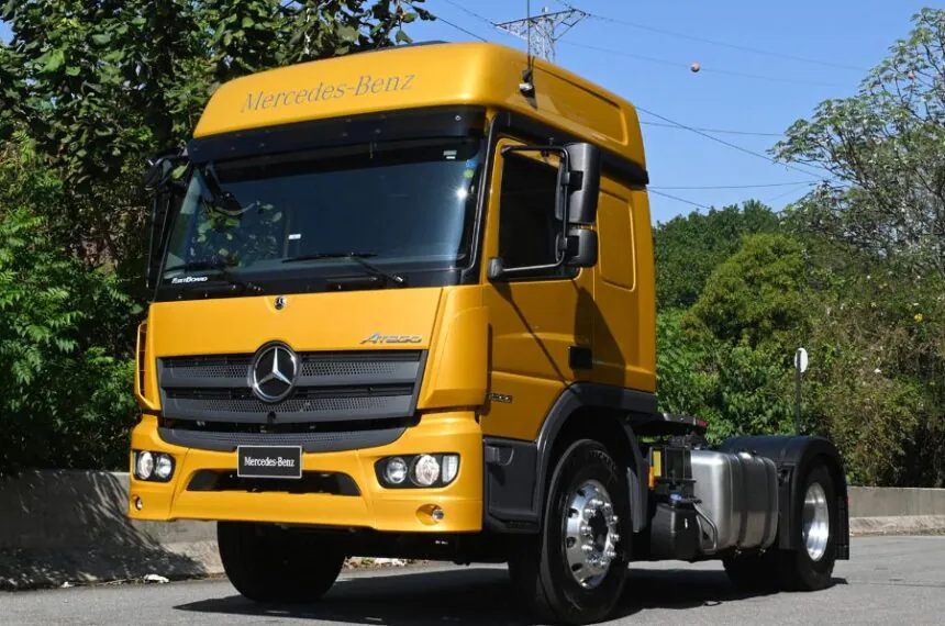 Cavalo mecânico Mercedes-Benz Atego 1933 - Embreagens