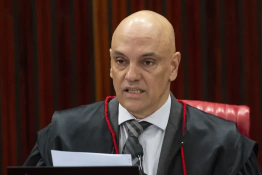 Moraes rejeita recurso do X contra bloqueio de perfis de influenciador