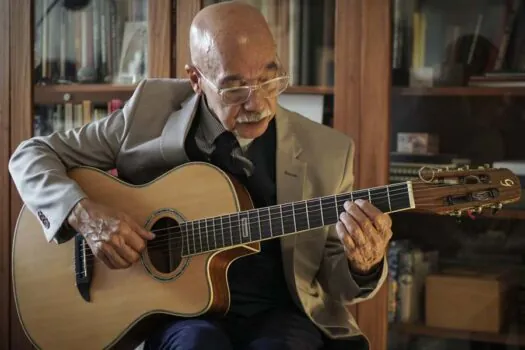 Mutinho celebra raízes em show no Sesc São Caetano 