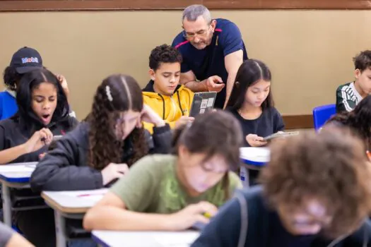 Dia do Professor: 15 de outubro será feriado escolar em SP