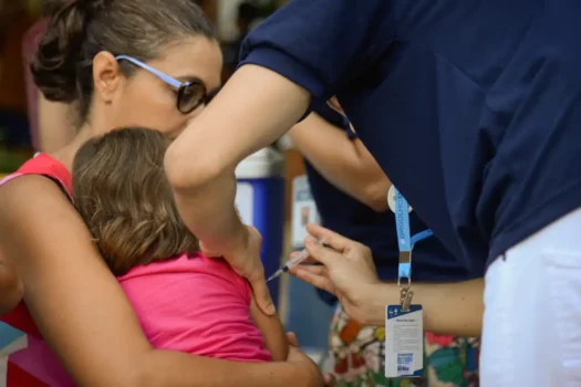 SP lança campanha ‘Chama o Var’ para esclarecer dúvidas da população sobre vacinas