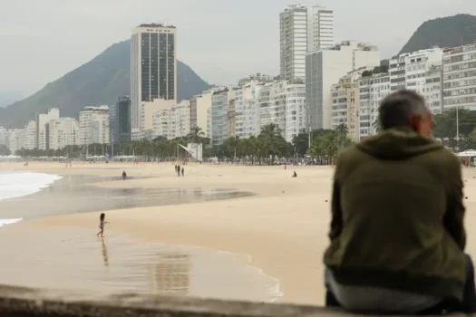 Rio terá sábado de chuva fraca e temperatura em declínio