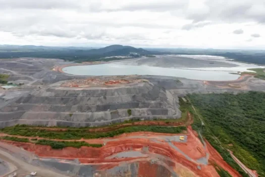 Relatório mapeia conflitos envolvendo transição energética e mineração