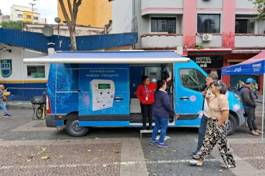 Na Semana do Cliente Enel SP leva unidade móvel de atendimento à Praça da Sé