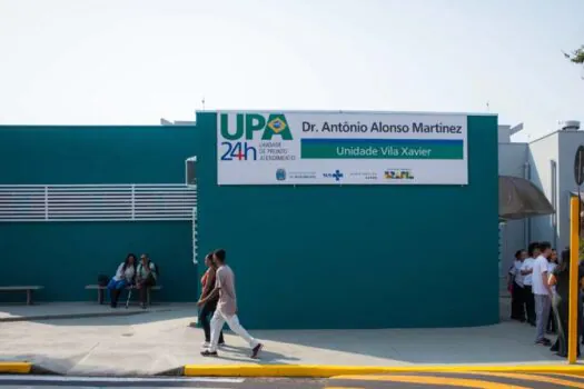 Ministra da Saúde entrega obras de UPA em Araraquara (SP)