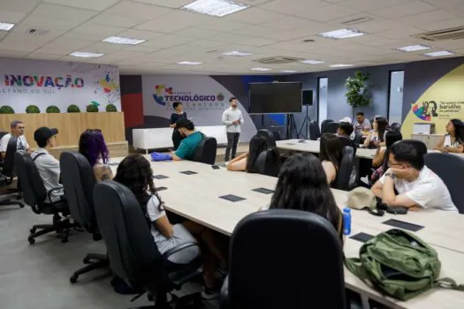 Universitários colombianos visitam o Parque Tecnológico de São Caetano