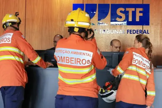 Bombeiros vistoriam sede do STF um dia após princípio de incêndio