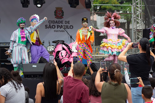 Casa de Cultura de Guaianases faz a alegrias de pequenos e grandes antes do Dia das Crianças