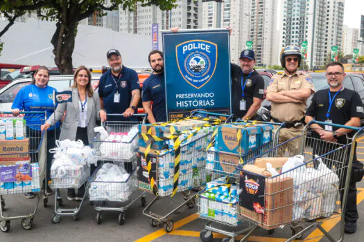 Iniciativa social na COOP recebe doação de 845 litros de leite para crianças com câncer