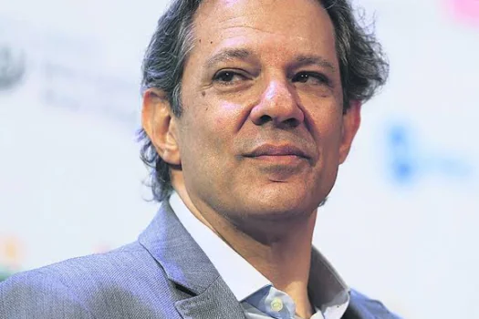 Mais de 2.000 bets ilegais serão derrubadas a partir desta sexta-feira, diz Haddad