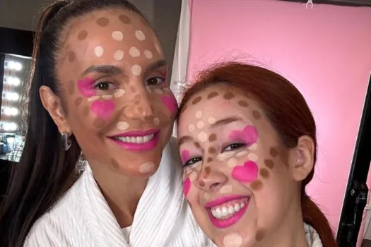 Camila Pudim e Ivete Sangalo viralizam com vídeo de maquiagem