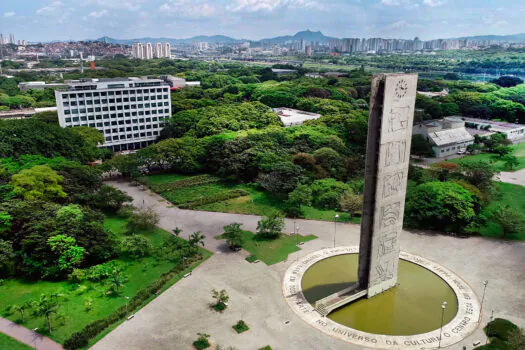 USP inaugura Centro de Estudos Palestinos em evento com convidado da Flip