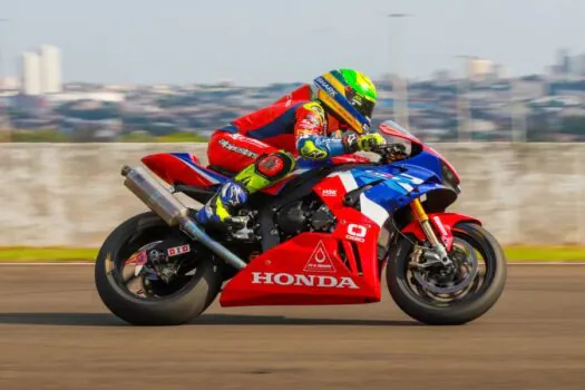 Eric Granado leva Honda Racing à pole position no SuperBike Brasil em Londrina