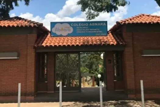 Professora é presa suspeita de agredir bebê e escola é lacrada em MG