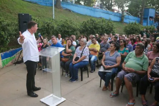 São Bernardo oficializa 122 escrituras no Royal Park, região do Batistini