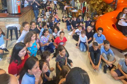 Buffet Villa Kids Galpão promove festa solidária em mês de comemoração às crianças