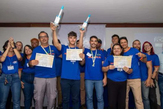 Escola estadual da periferia de Praia Grande conquista tricampeonato brasileiro de foguetes