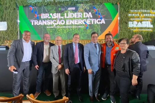 SDE celebra sanção da Lei do Combustível do Futuro pelo Presidente da República