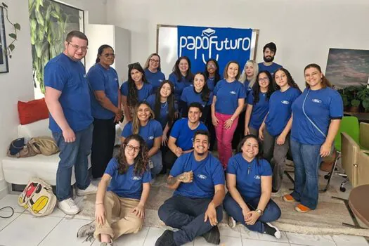 Funcionários da Ford realizam ações sociais no Mês Global do Voluntariado