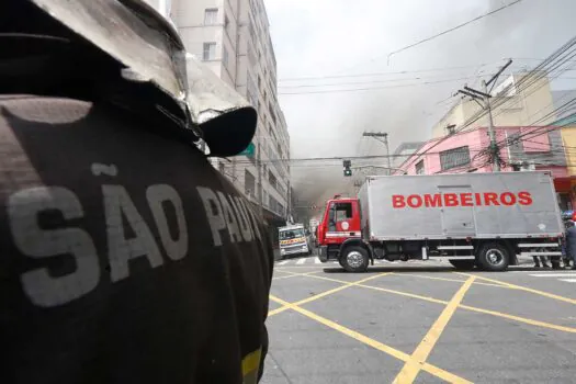 Incêndio no Shopping 25 de Março: Tragédia Destrói Lojas e Reacende Debate Sobre Segurança