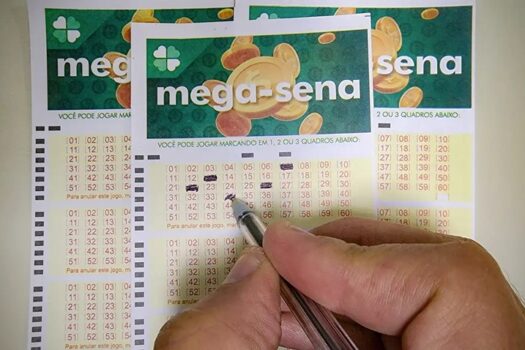 Prêmio da Mega-Sena acumula e vai a R$ 42 milhões