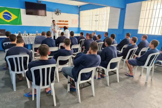 Jovens da Fundação CASA de São Bernardo participam de palestra sobre zoonoses