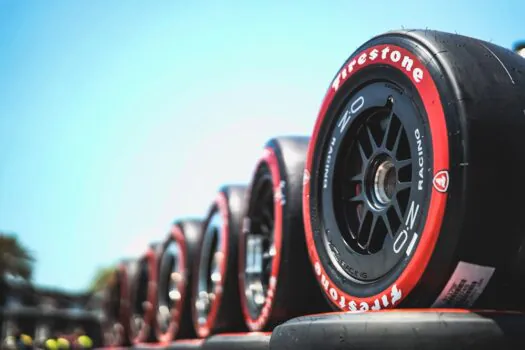 Firestone continuará como fornecedora exclusiva de pneus da NTT IndyCar