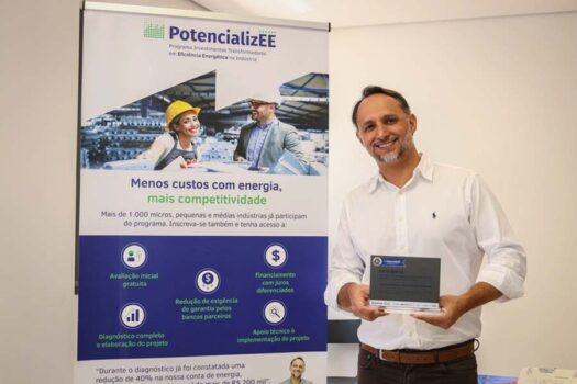 PotencializEE entrega o primeiro Selo de Eficiência Energética à empresa participante do programa