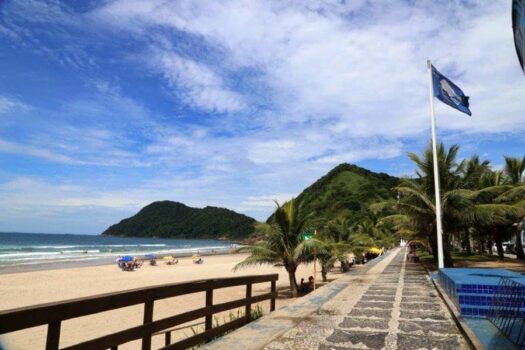 Praia do Guarujá se torna a mais premiada da América do Sul